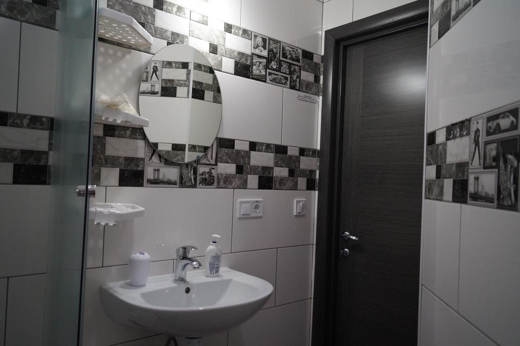 Skyhome Mini-Hotel Kiev Ngoại thất bức ảnh